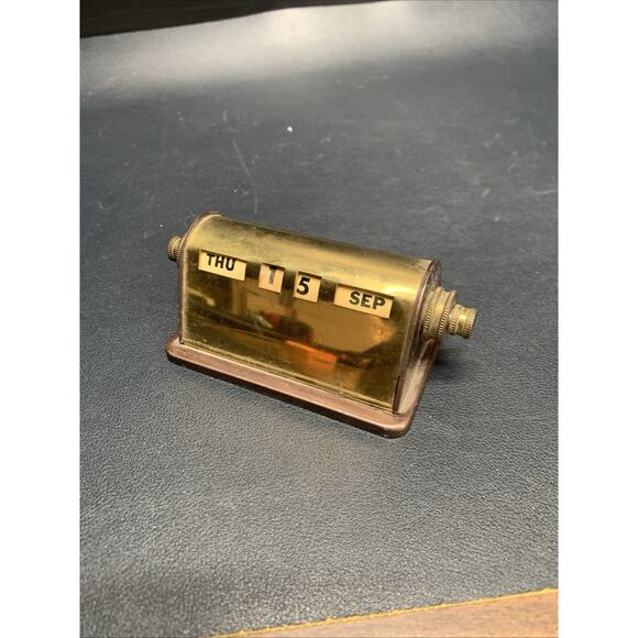 Vintage Rolling Calendar Mid-Century Brass Day Date Month Desk Top - Picture 1 of 9